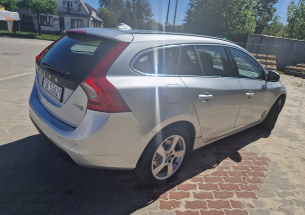 Volvo V60 cena 27800 przebieg: 273946, rok produkcji 2011 z Stąporków małe 67